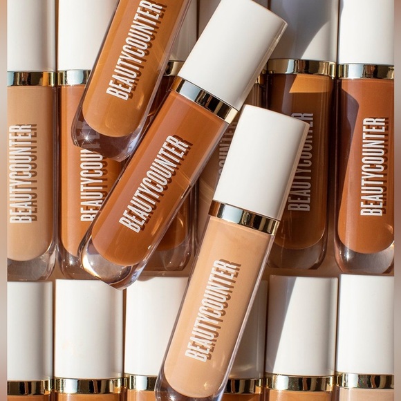 Beautycounter Twin Skin Concealer - Picture 1 of 4